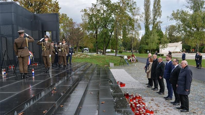 Vlada obilježila blagdan Svih svetih
